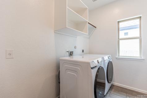 9438 Iron Keeper San Antonio TX 78254