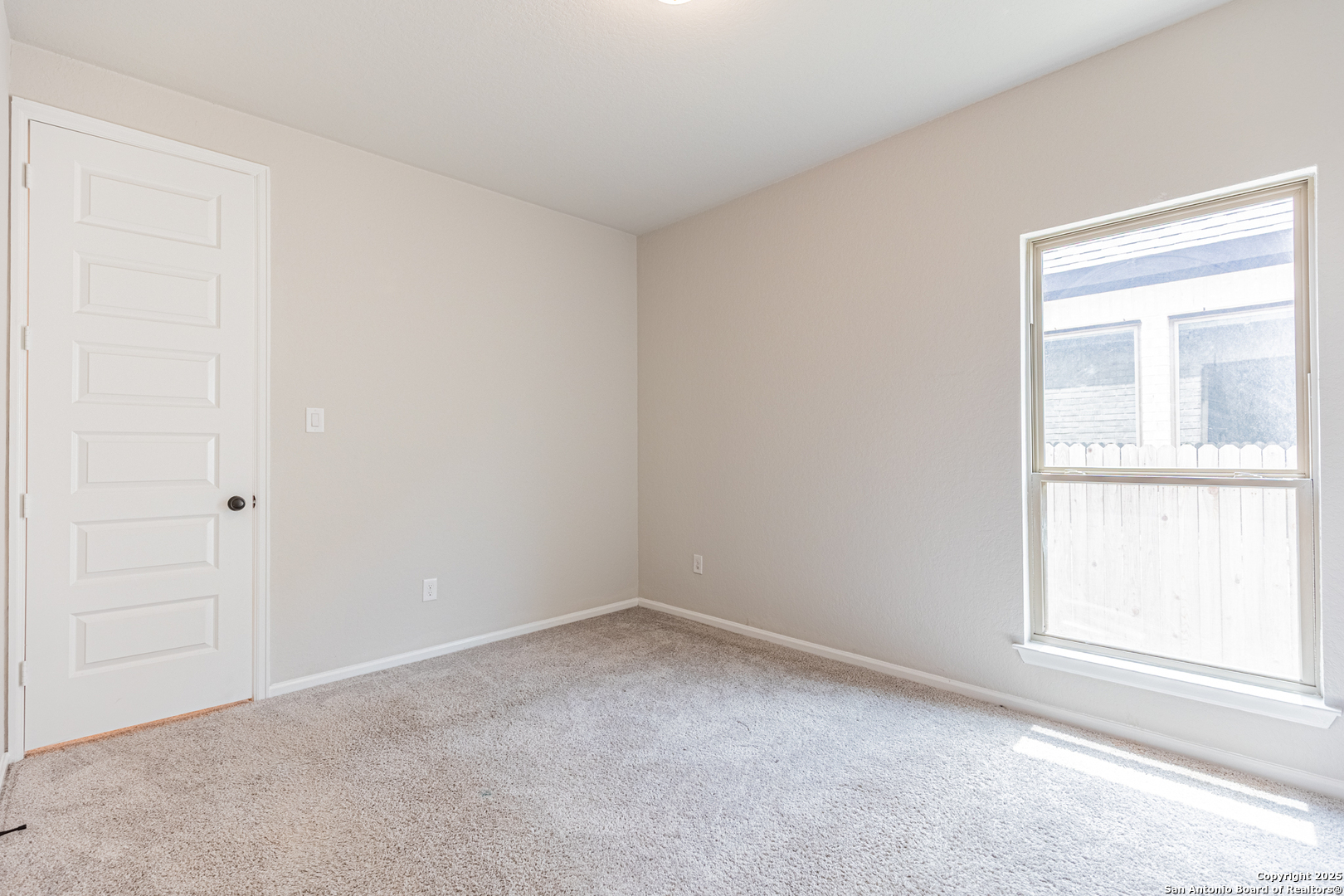 9438 Iron Keeper San Antonio TX 78254