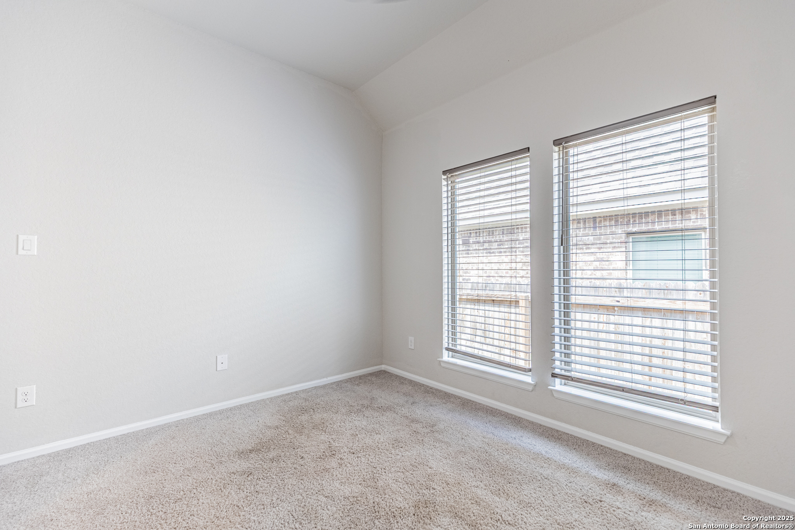 9438 Iron Keeper San Antonio TX 78254