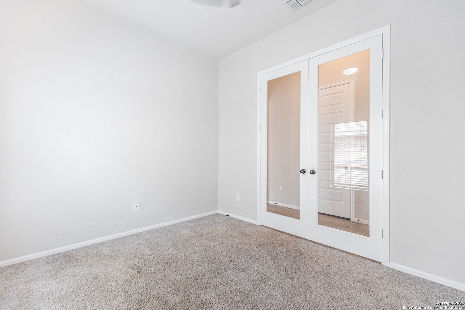 9438 Iron Keeper San Antonio TX 78254