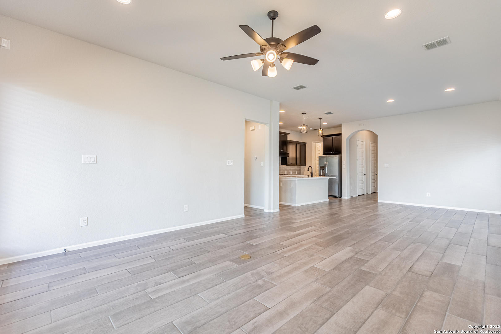 9438 Iron Keeper San Antonio TX 78254