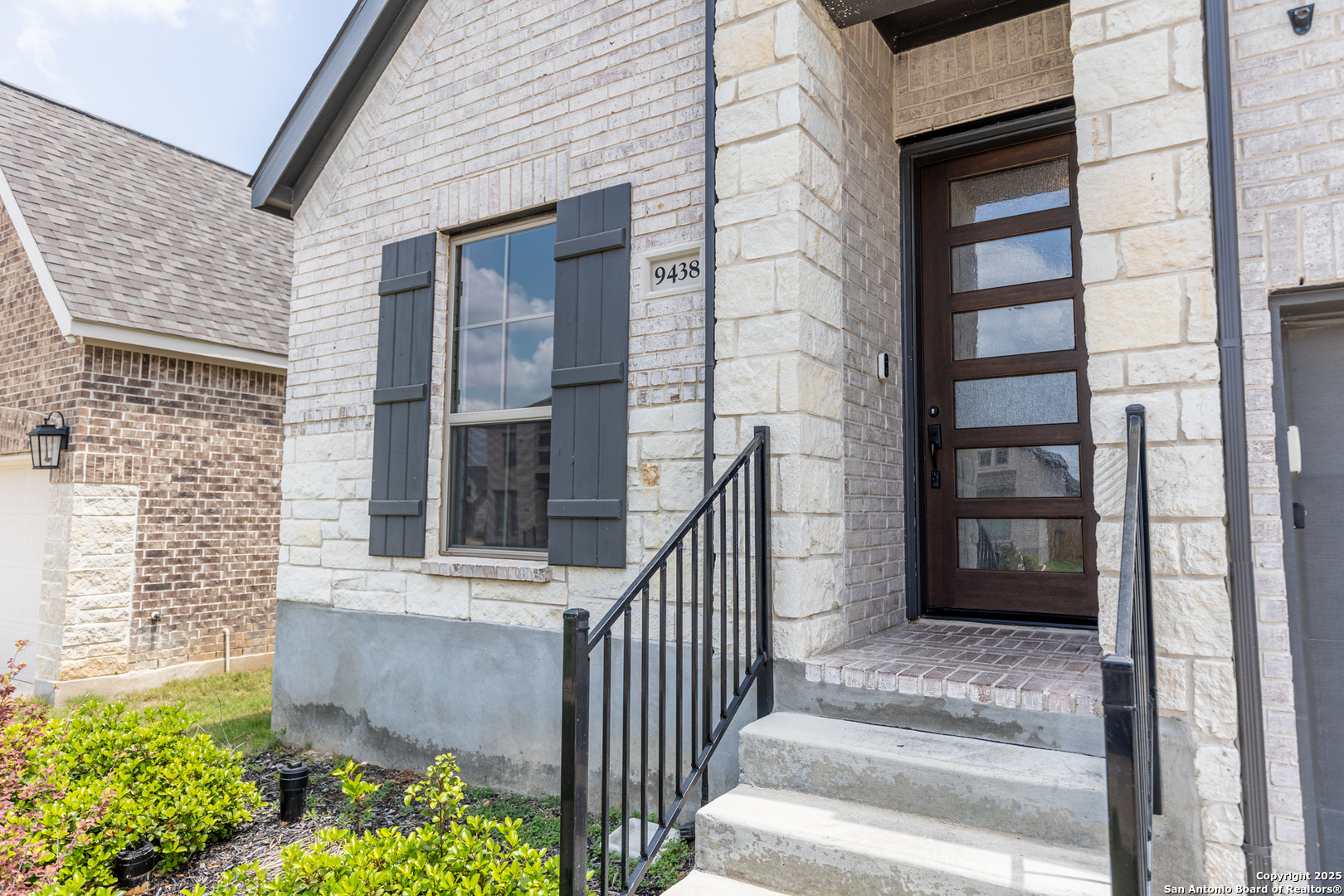 9438 Iron Keeper San Antonio TX 78254