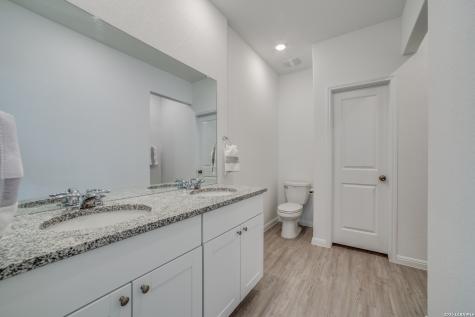 8706 Lamus Wheel San Antonio TX 78254