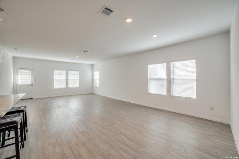 8706 Lamus Wheel San Antonio TX 78254