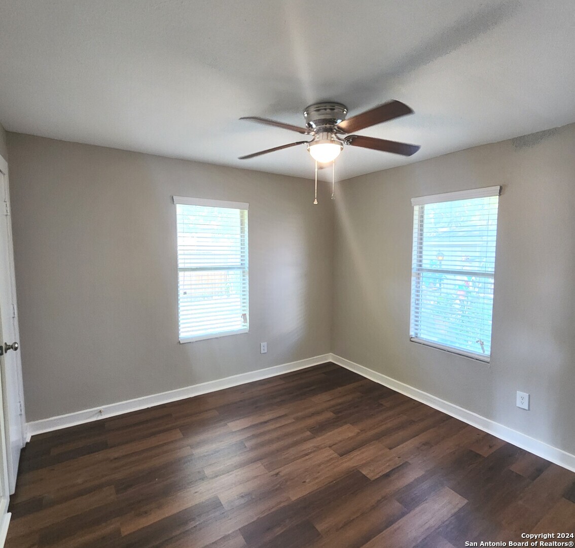 924 W Kings Highway San Antonio TX 78201