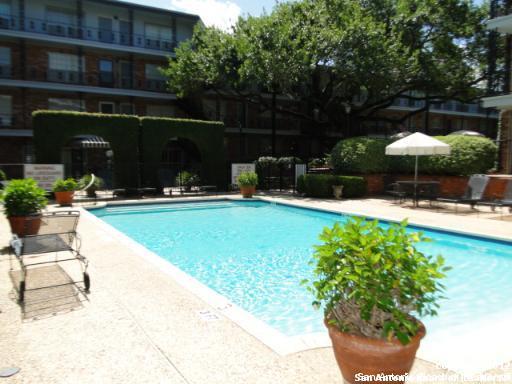 8401 N New Braunfels Avenue San Antonio TX 78209