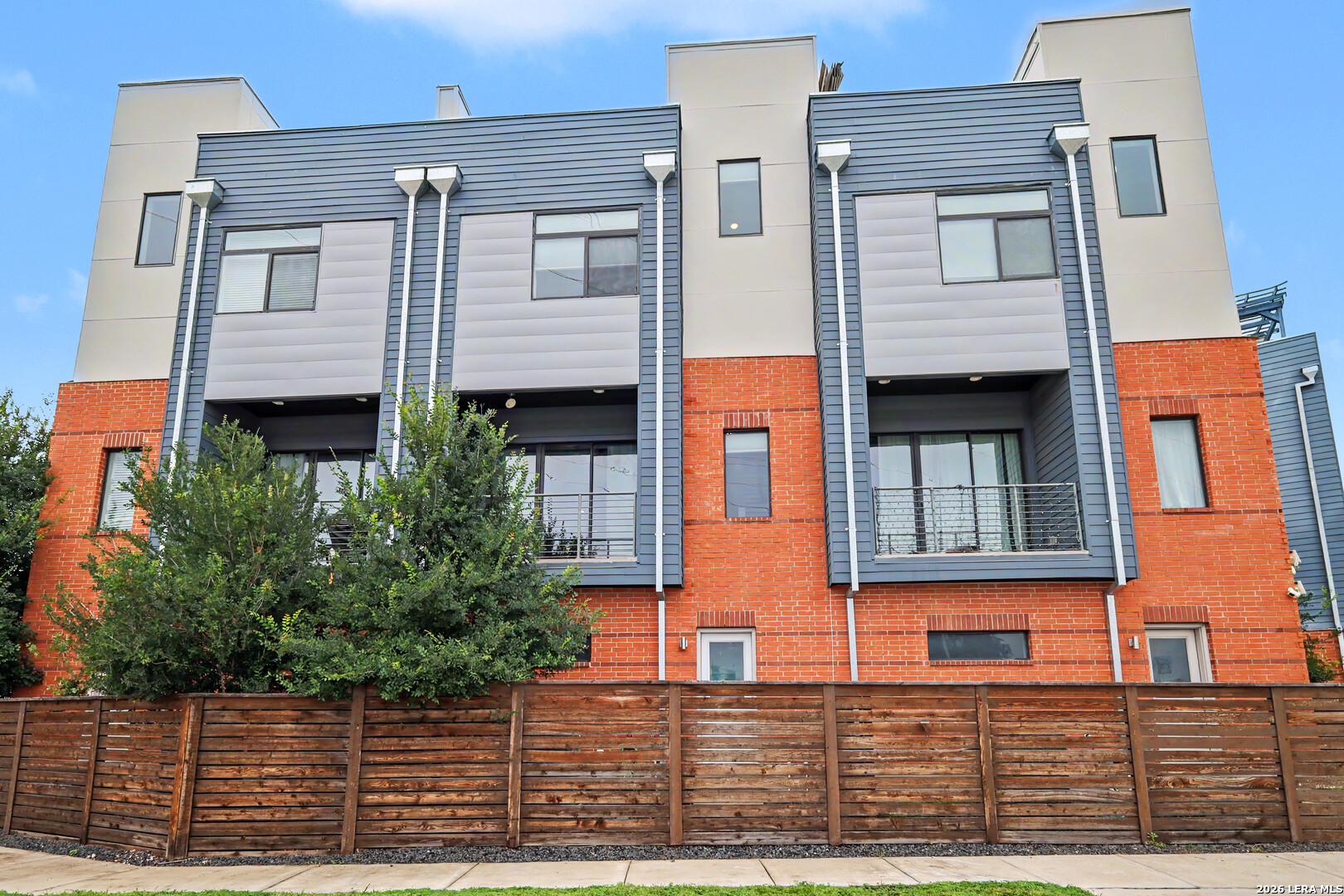 1606 N Hackberry San Antonio TX 78208