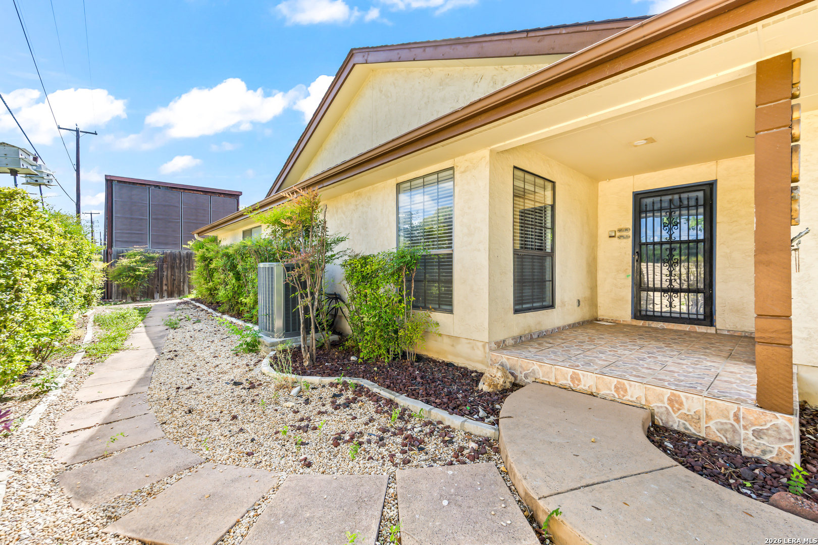 5801 Royal Ridge San Antonio TX 78239