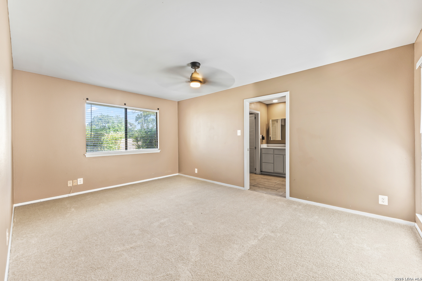 5801 Royal Ridge San Antonio TX 78239