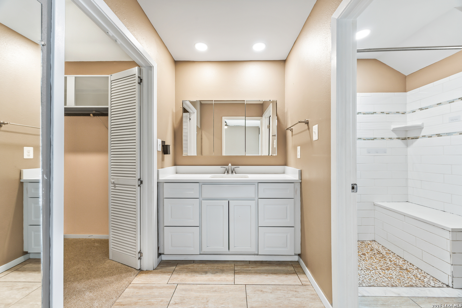 5801 Royal Ridge San Antonio TX 78239