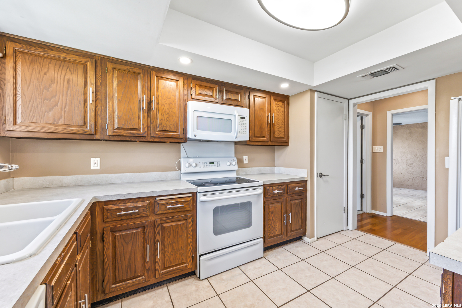 5801 Royal Ridge San Antonio TX 78239