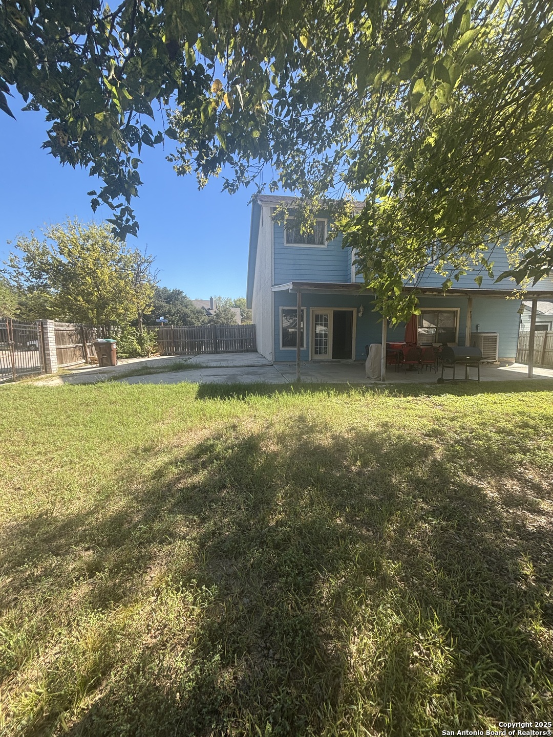 8043 Dove Trail San Antonio TX 78244