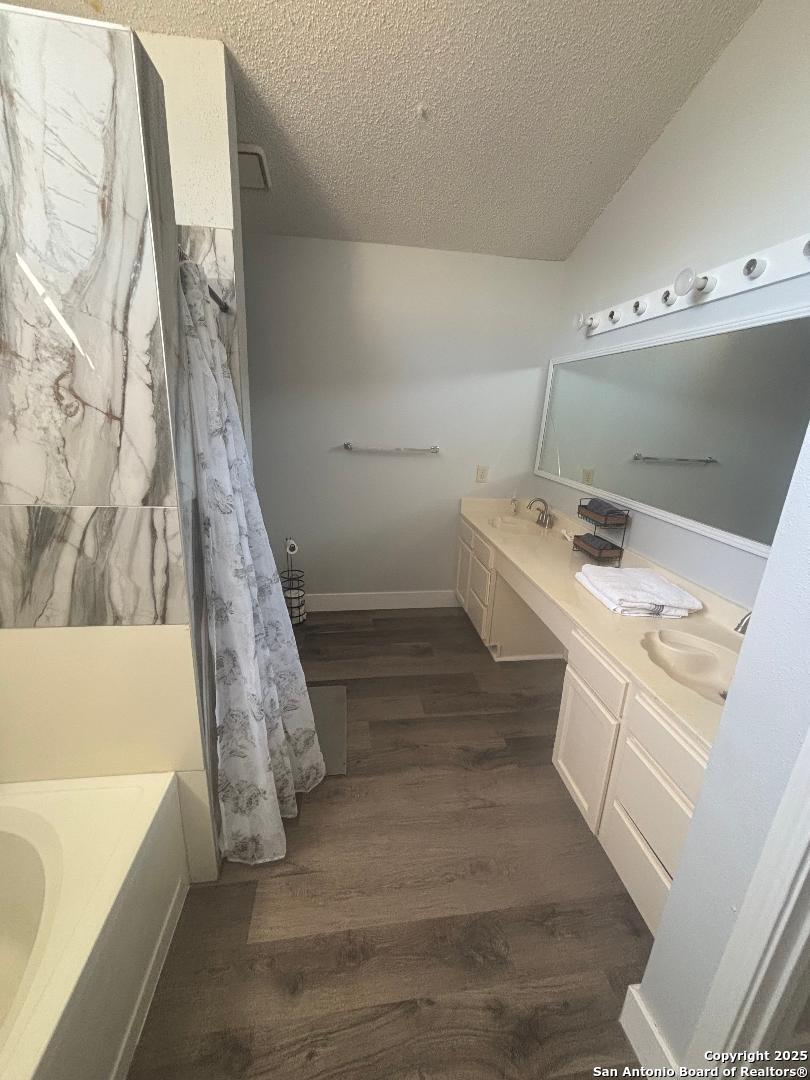 8043 Dove Trail San Antonio TX 78244
