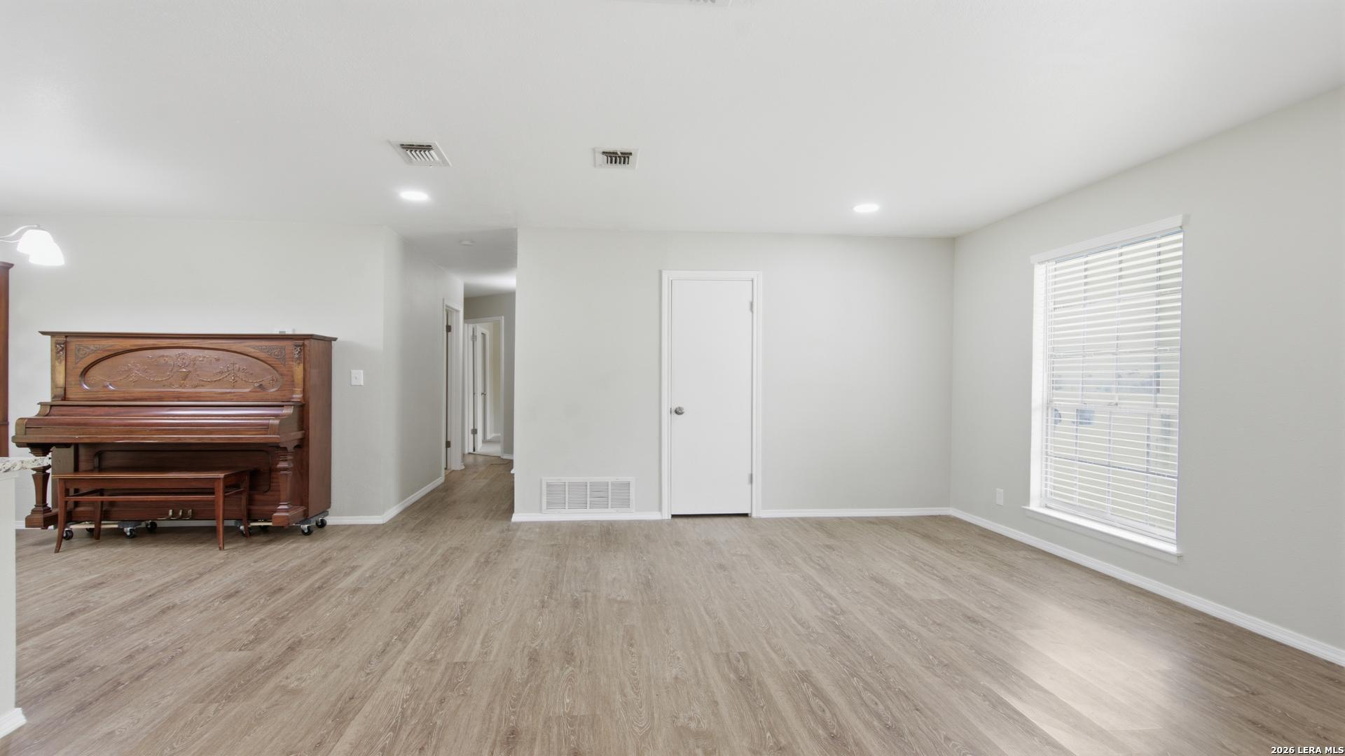 7211 Glen Haven San Antonio TX 78239