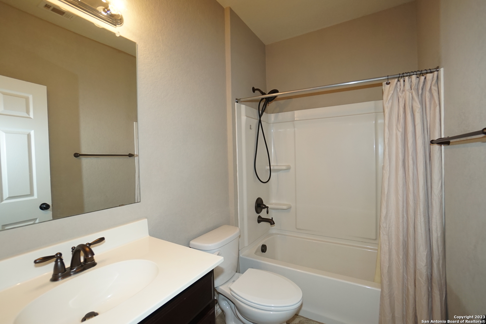 3723 Indian Hills Selma TX 78154