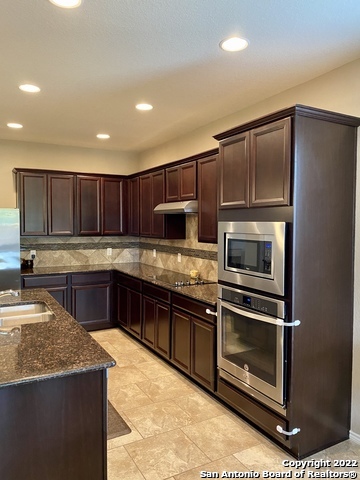 3723 Indian Hills Selma TX 78154