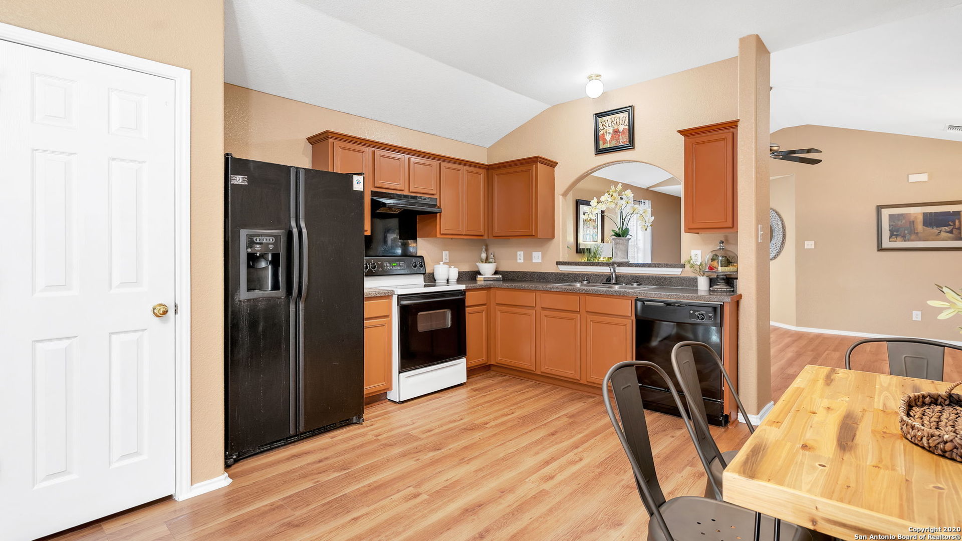 1022 Avocet San Antonio TX 78245