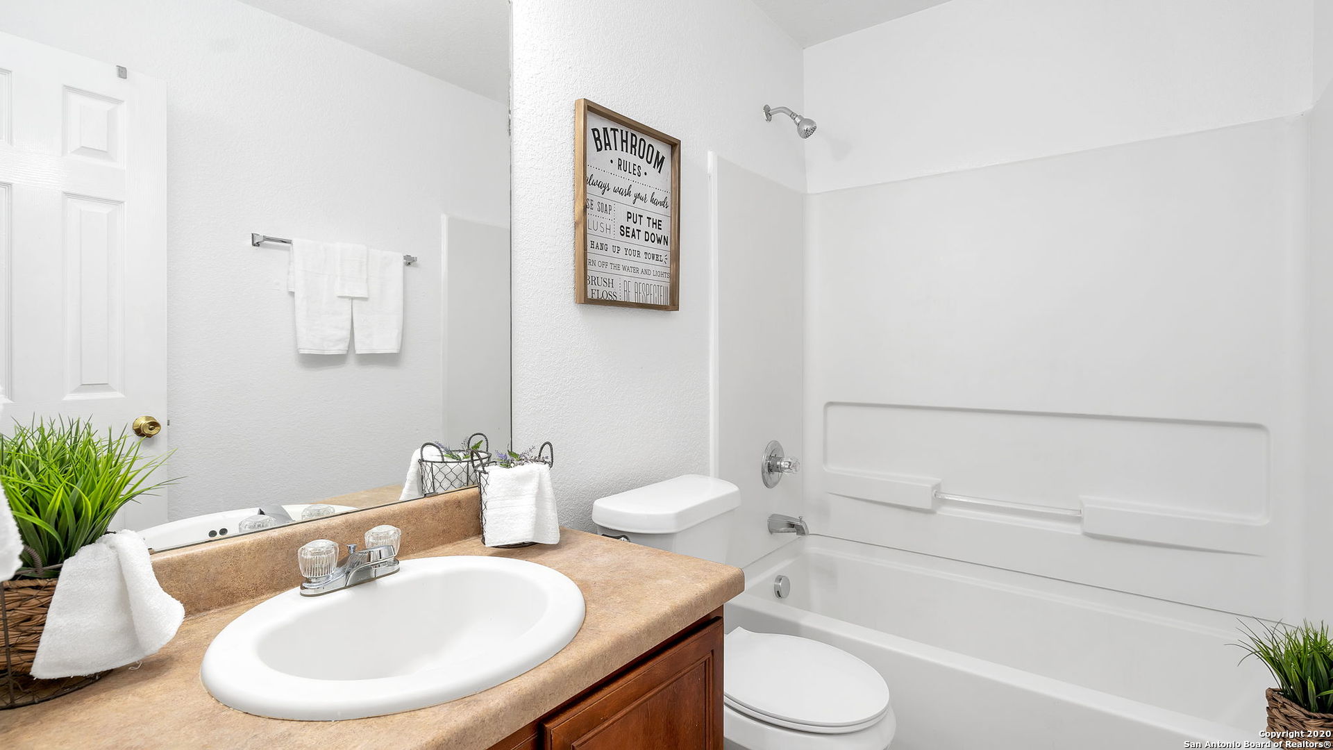 1022 Avocet San Antonio TX 78245