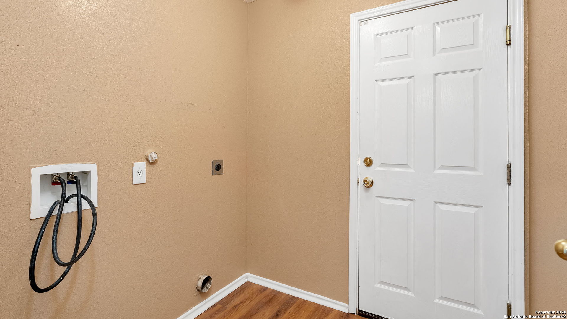 1022 Avocet San Antonio TX 78245