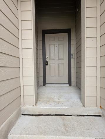 8107 Falcon Meadow Converse TX 78109