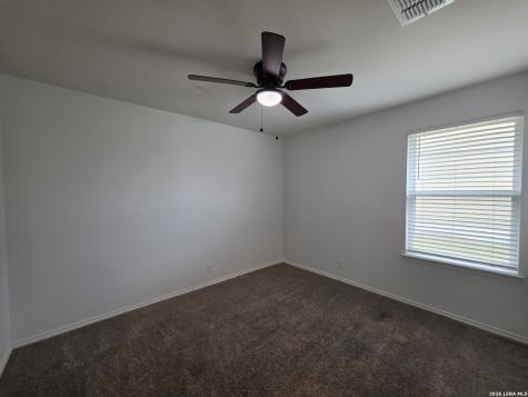 8107 Falcon Meadow Converse TX 78109
