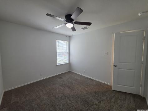 8107 Falcon Meadow Converse TX 78109