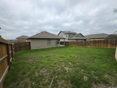 8107 Falcon Meadow Converse TX 78109