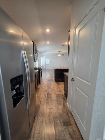8107 Falcon Meadow Converse TX 78109