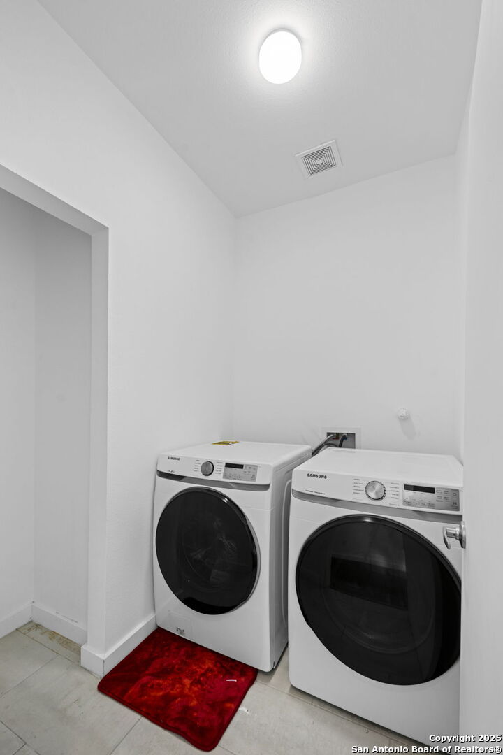 1138 Gibbs San Antonio TX 78202