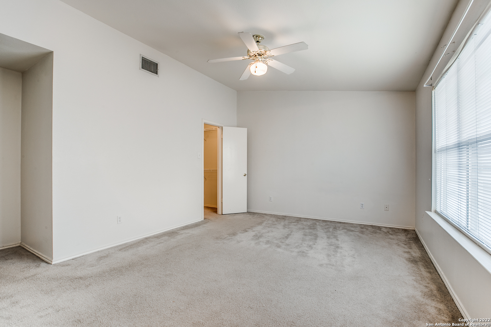 6063 Bantry Bay San Antonio TX 78240