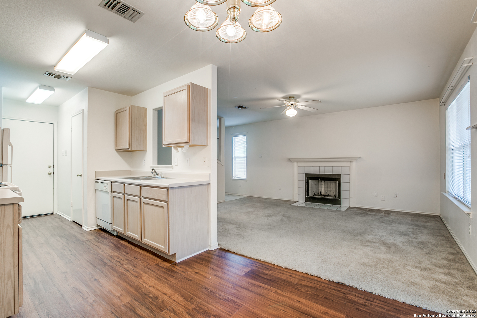 6063 Bantry Bay San Antonio TX 78240