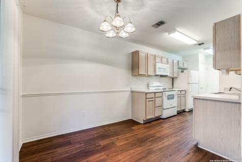 6063 Bantry Bay San Antonio TX 78240