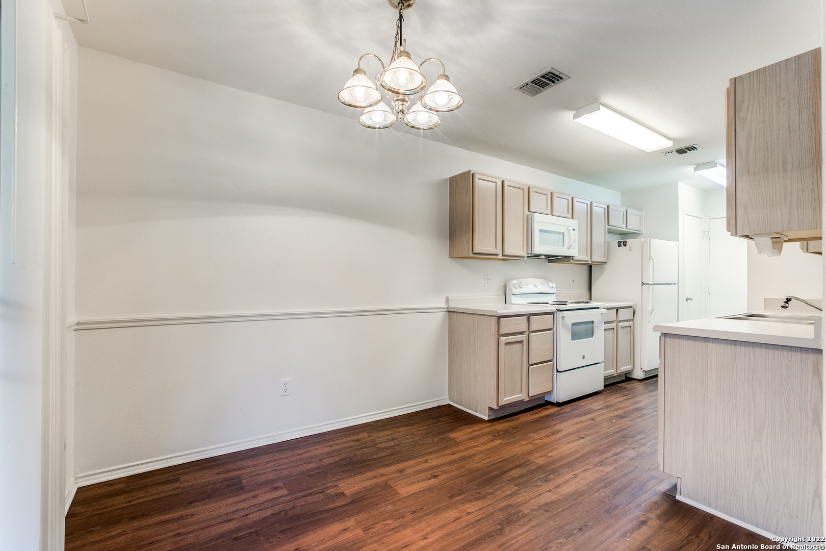6063 Bantry Bay San Antonio TX 78240