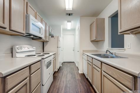 6063 Bantry Bay San Antonio TX 78240