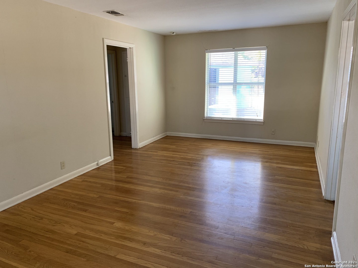 111 Laddie Place San Antonio TX 78201