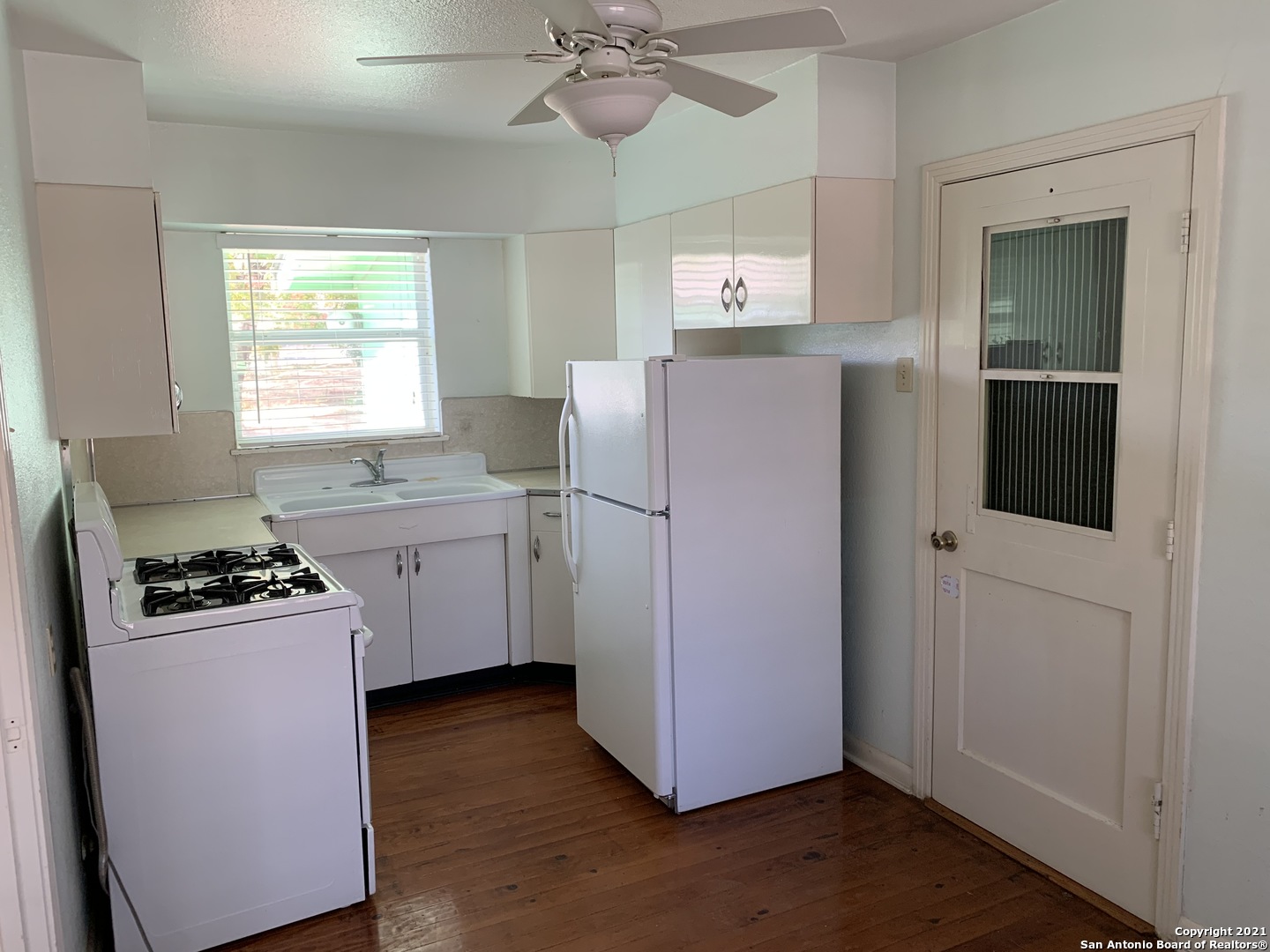 111 Laddie Place San Antonio TX 78201