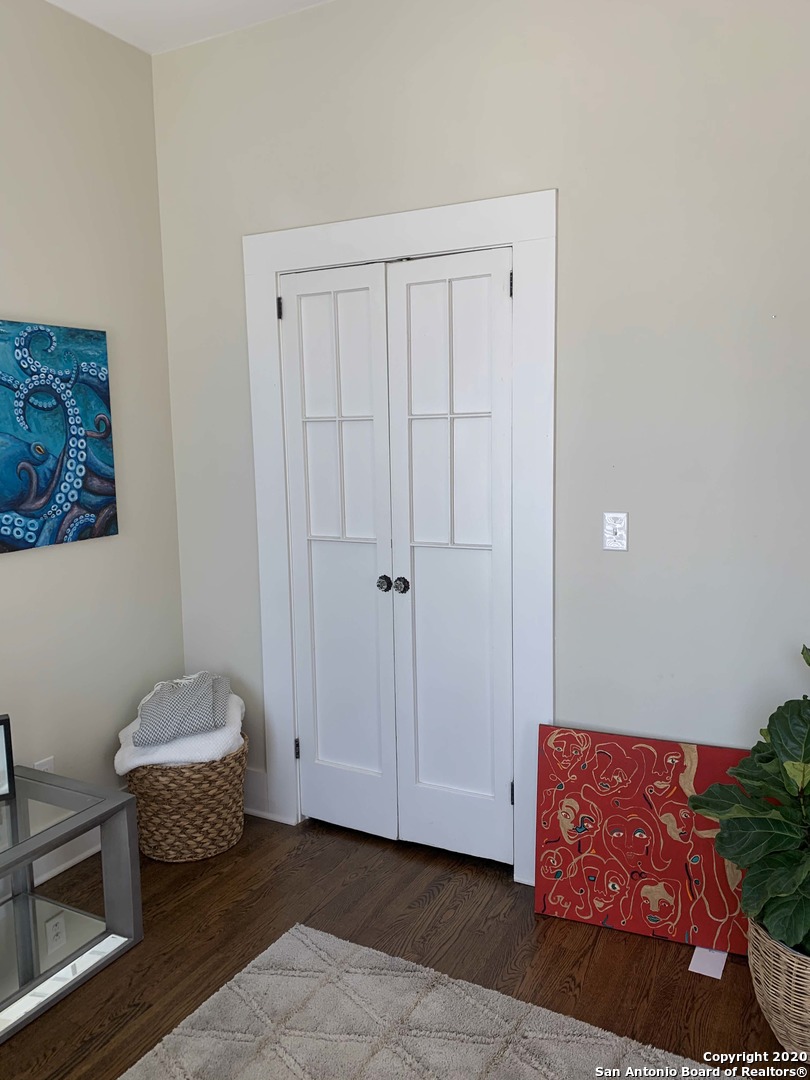 424 W Magnolia Avenue San Antonio TX 78212