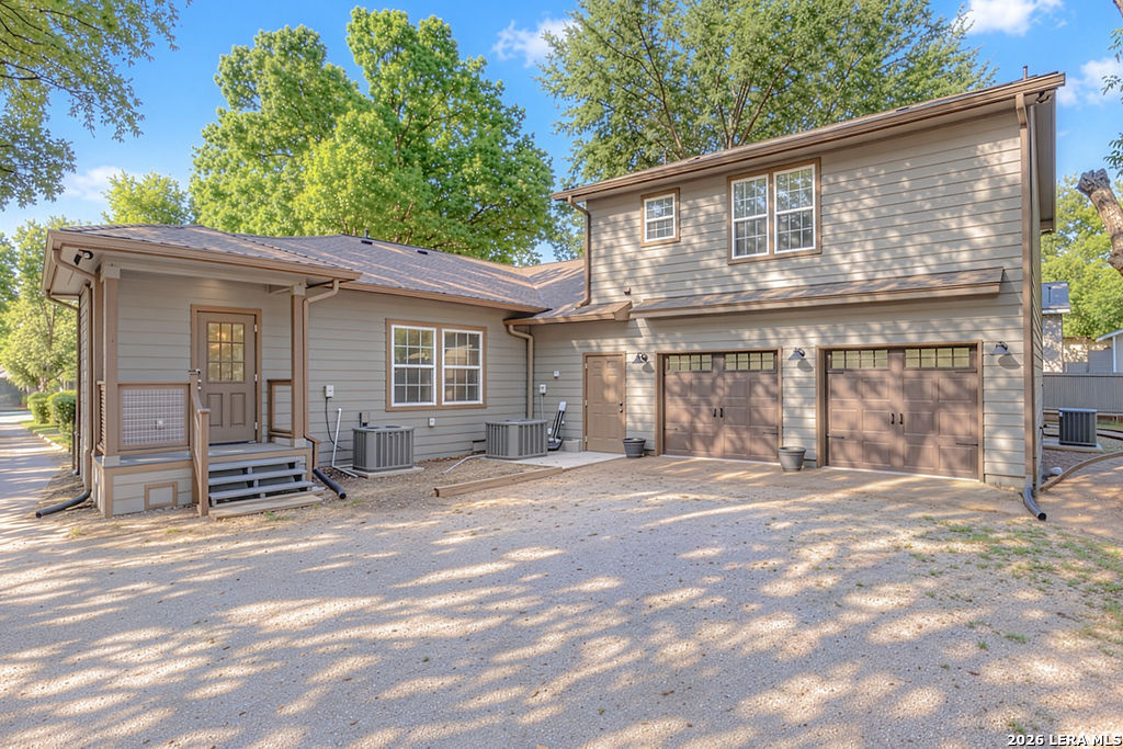 333 E Hafer San Antonio TX 78214