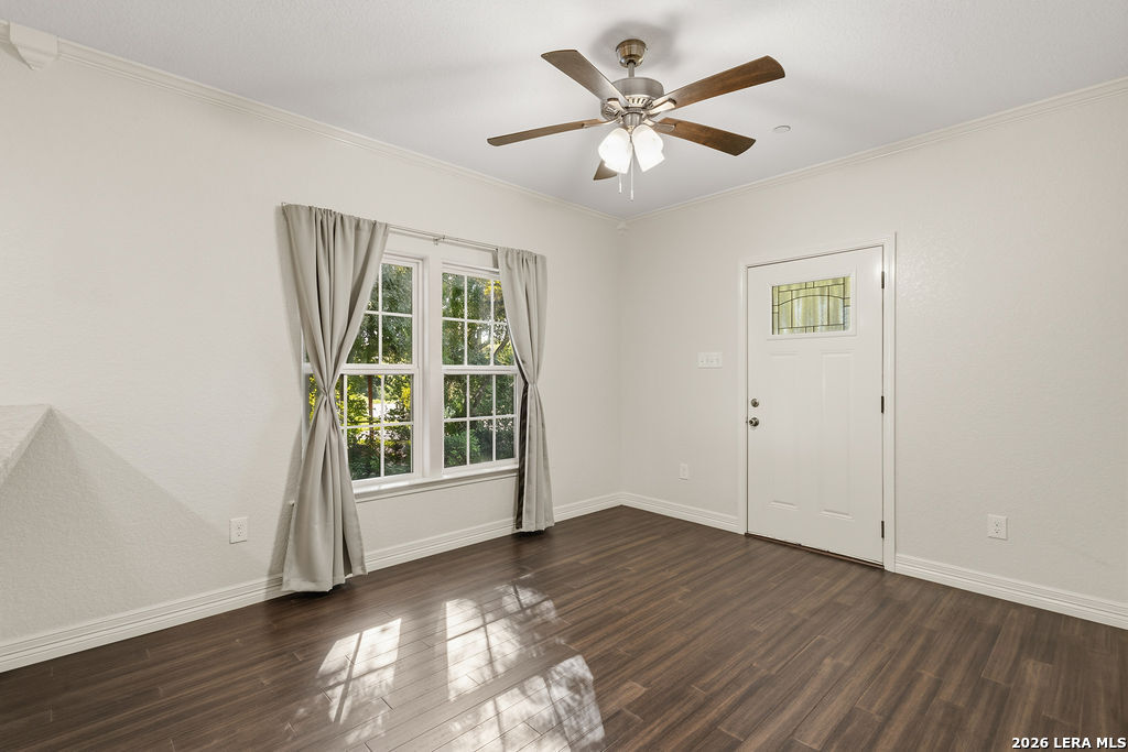 333 E Hafer San Antonio TX 78214
