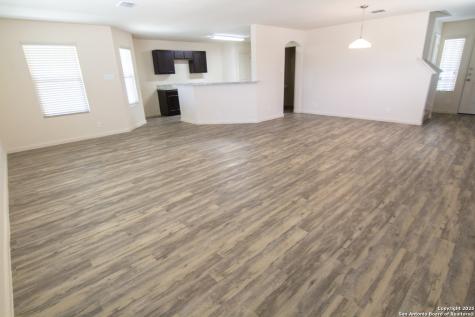 8715 Tesoro Hills San Antonio TX 78242