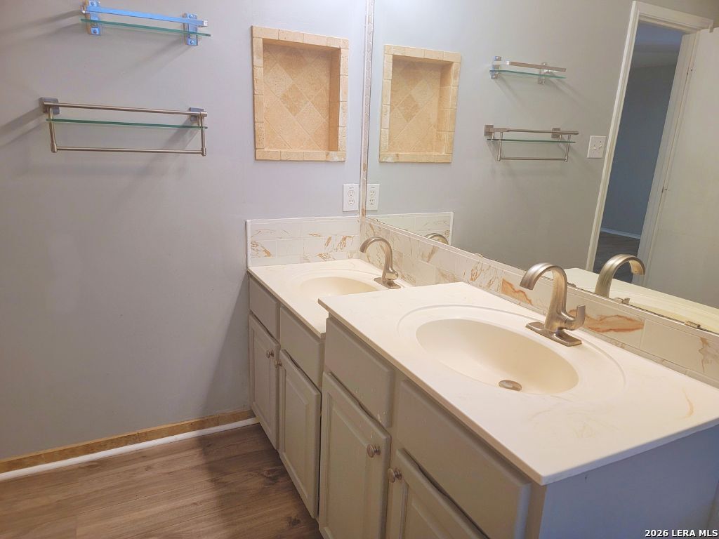7714 Cortland Oak San Antonio TX 78254