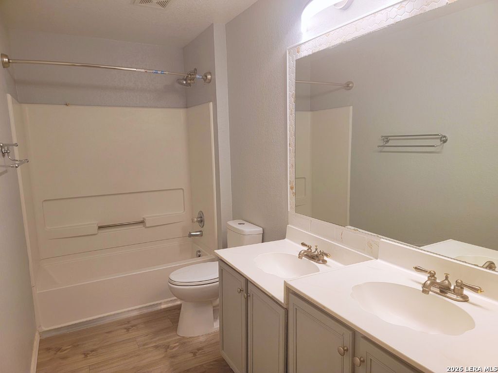 7714 Cortland Oak San Antonio TX 78254