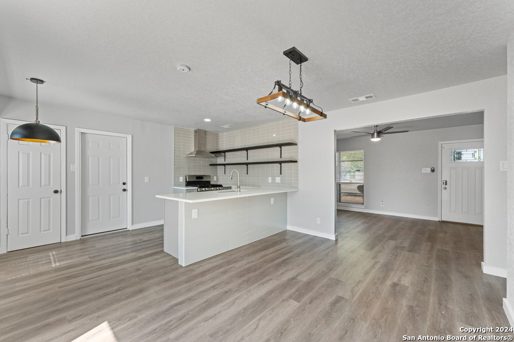 7210 Cloverfield Lane San Antonio TX 78227