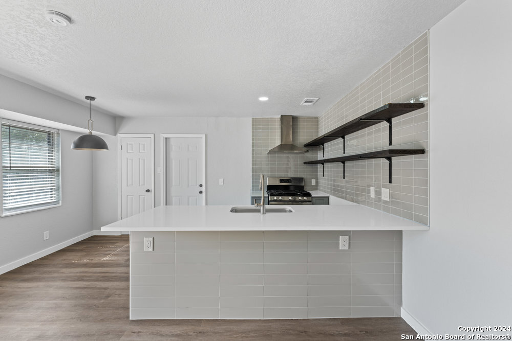 7210 Cloverfield Lane San Antonio TX 78227