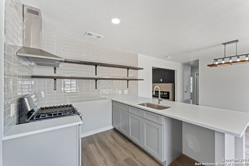 7210 Cloverfield Lane San Antonio TX 78227