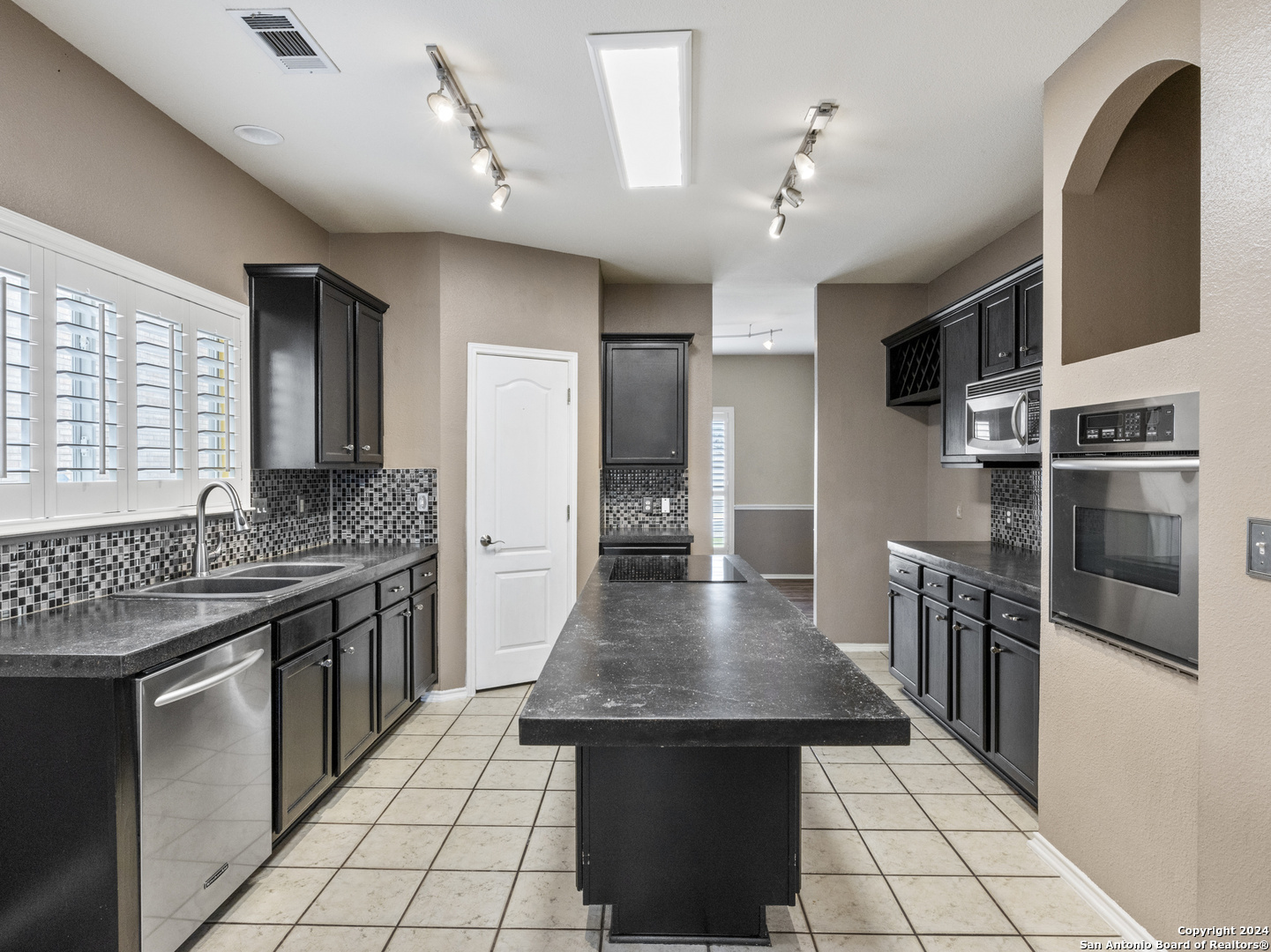 18 Nikita Drive San Antonio TX 78248