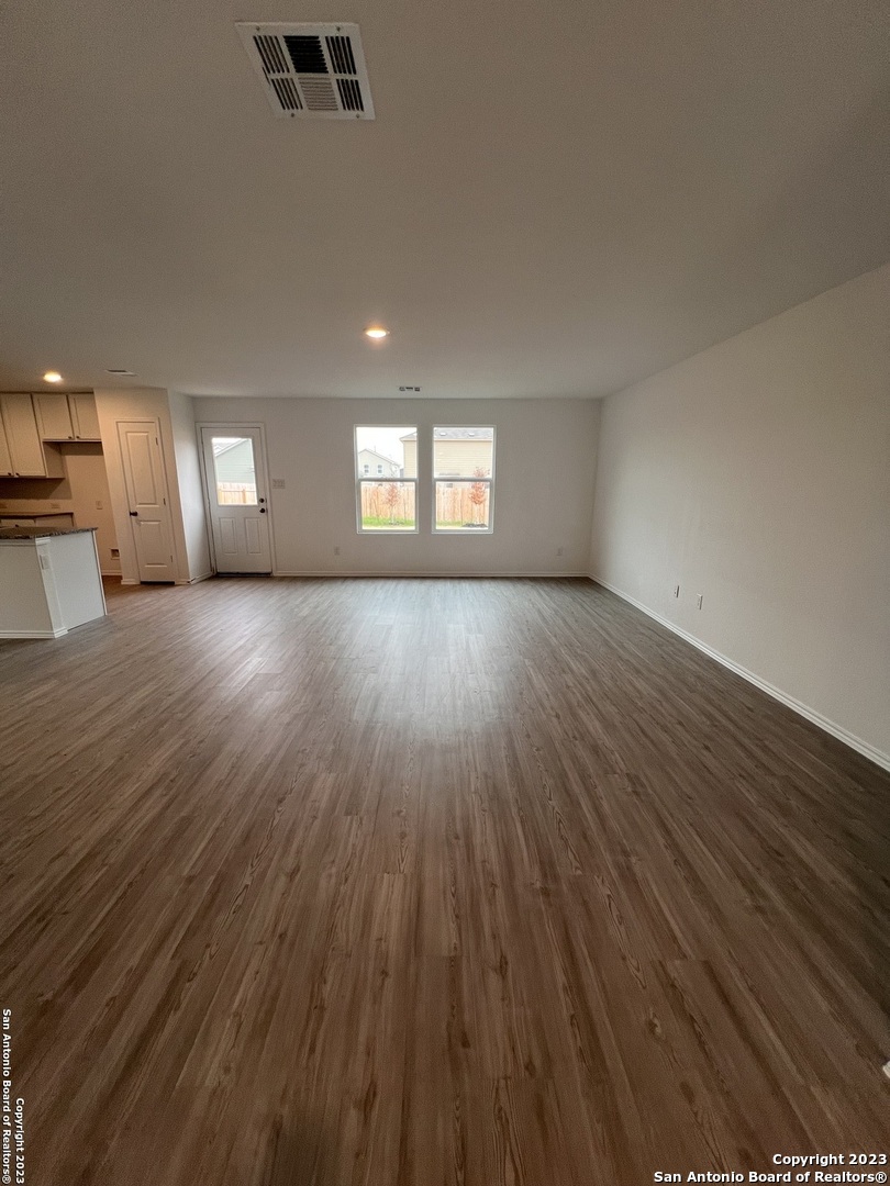 5466 Daphne Path San Antonio TX 78253