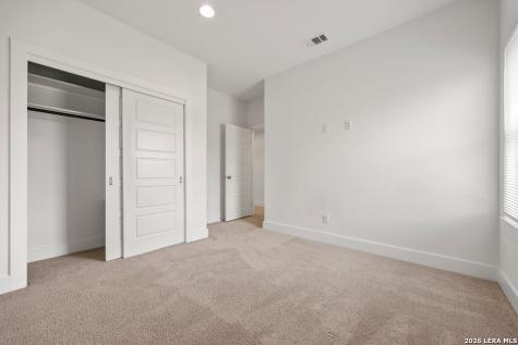 215 San Salvador San Antonio TX 78210
