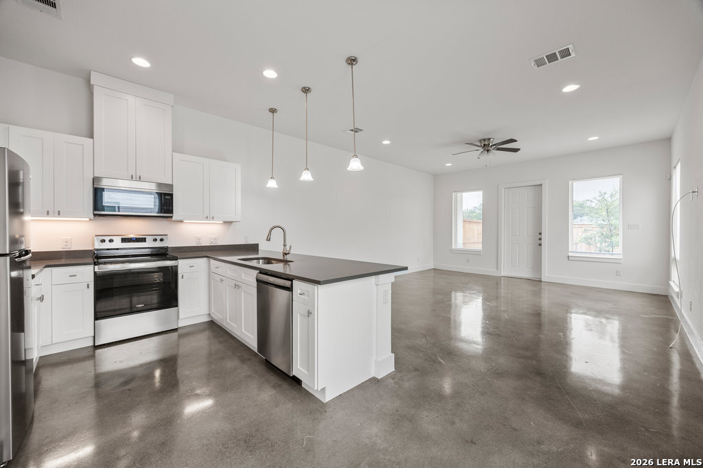 215 San Salvador San Antonio TX 78210