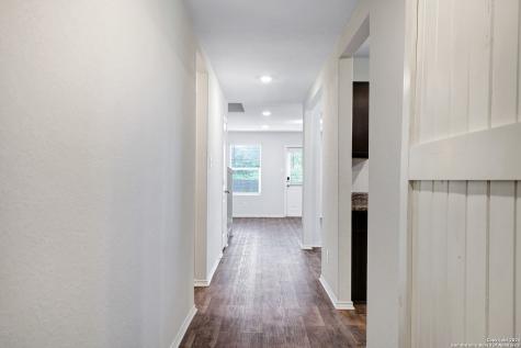 2850 Lindenwood Run San Antonio TX 78245